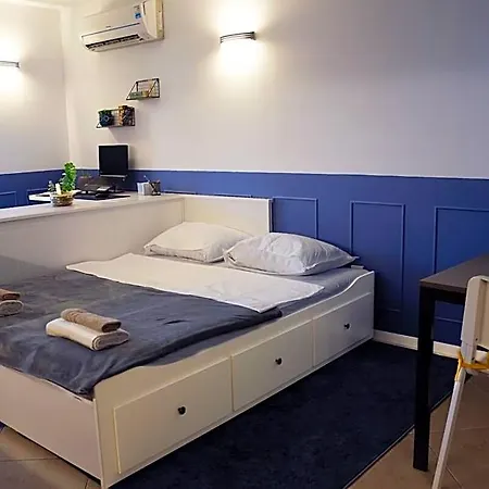 Cosy With Pool & Near 4*