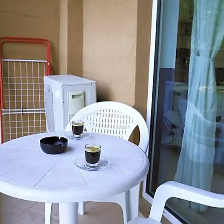 מלון Cosy With Pool & Near 4*