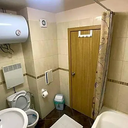 Hotel Cosy With Pool & Near 4*